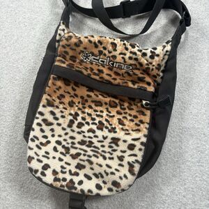 DAKINE Leopard prin Fuzzy Crossbody‎ Bag Purse Multi Pockets Adjustable Strap